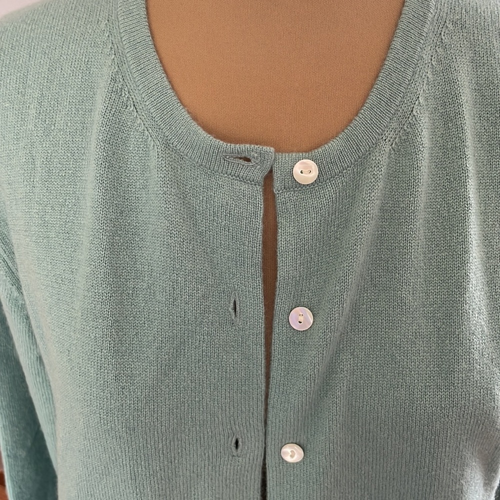 Cashmere cardigan by Valerie Stevens size large. Good condition. - Picture 2 of 4